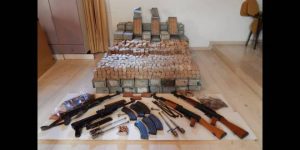weapons-crete - TA NEA - TA NEA