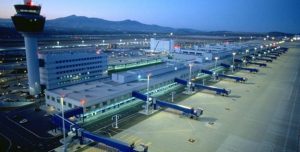 athens-airport-earth-hour - TA NEA - TA NEA