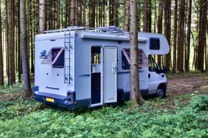Internet-company-offers-1000-for-person-willing-to-digital-detox - TA NEA - TA NEA