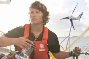 Watch-Woman-sails-around-Australia-in-58-days-for-Guinness-record - TA NEA - TA NEA