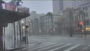 https _vms-network-images-prod.s3-ap-southeast-2.amazonaws.com_2021_08_377921_s-la-hurricane-ida-0633-30_frame_31025 - TA NEA - TA NEA