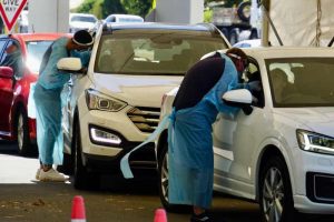 drive-through-testing - TA NEA - TA NEA