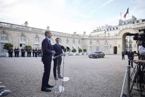 france meeting - TA NEA - TA NEA