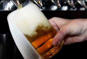 The reason why beer is so expensive in Australia - TA NEA - TA NEA