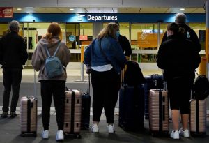 Aussies ditch international travel 2 - TA NEA - TA NEA