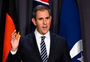 Treasurer Jim Chalmers defends - TA NEA - TA NEA