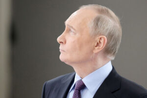 Putins 702 decree - TA NEA - TA NEA Putin's 702 decree