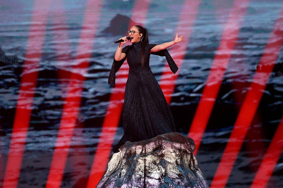 Eurovision 2025: Klavdia’s “Asteromata” secures Greece a spot in the grand final