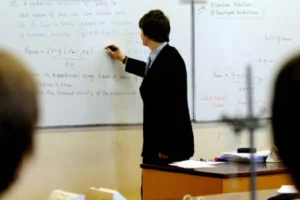 UNPAID TEACHERS - TA NEA