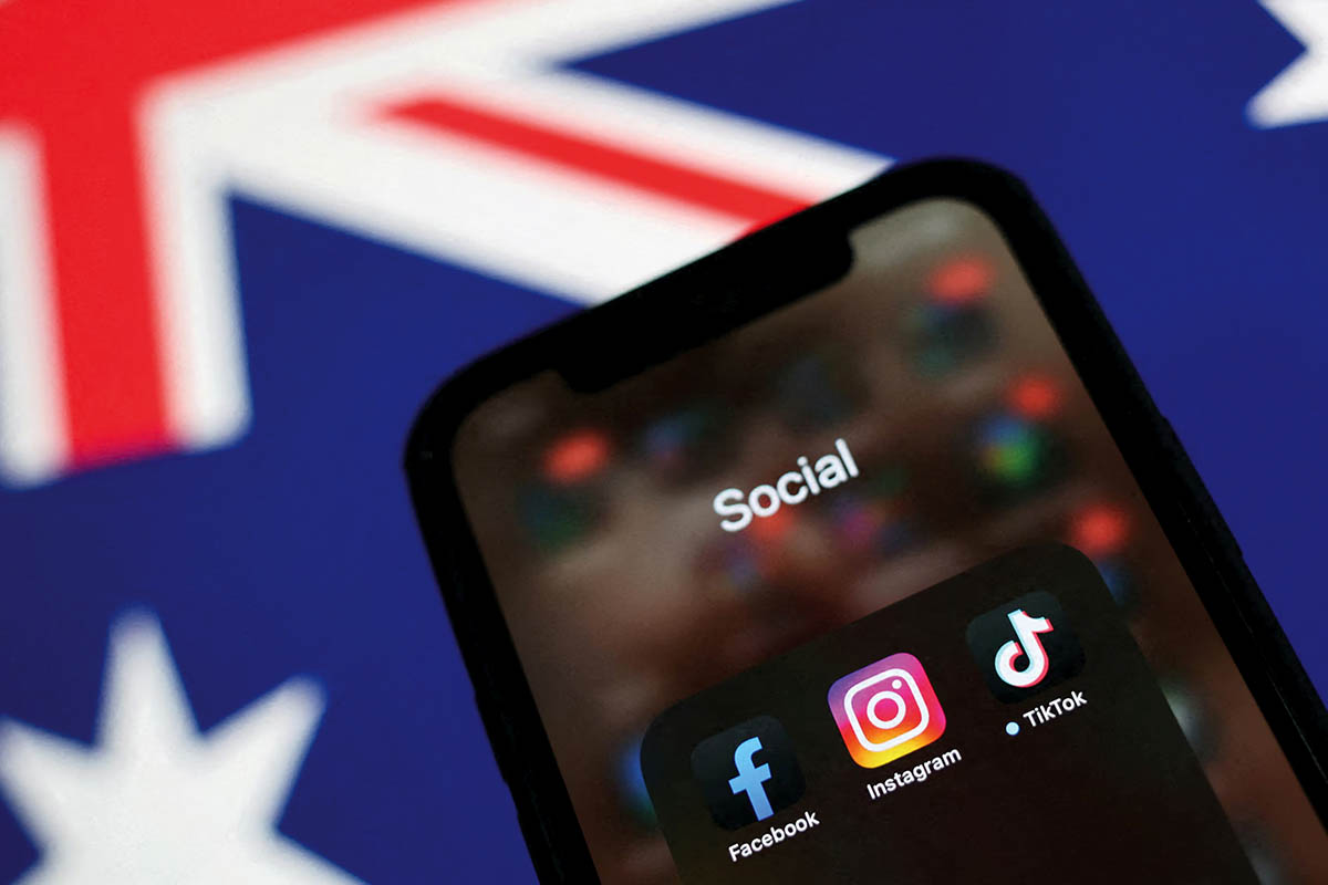 Young Australians speak out against the teen social media blackout - TA NEA Young Australians speak out against the teen social media blackout