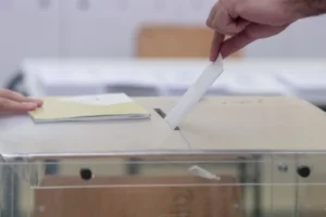 EKLOGES APODIMOI - TA NEA - TA NEA