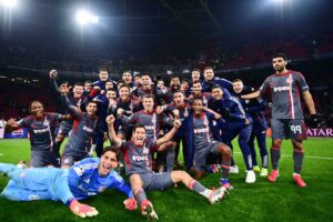 Olympiacos stuns Ajax