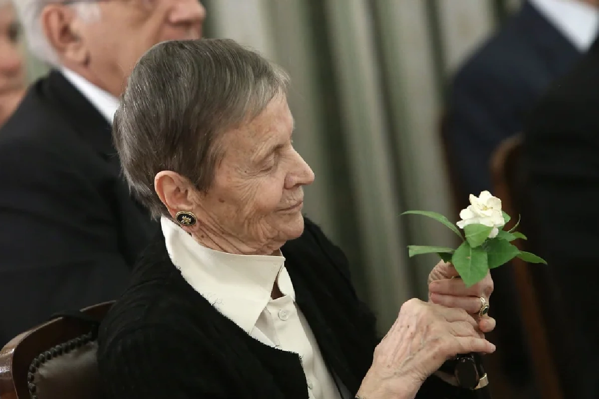 Οι πολιτικοί αρχηγοί αποχαιρέτησαν την οικουμενική Ελληνίδα Ελένη Γλύκατζη-Αρβελέρ