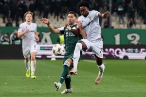 Panathinaikos triumph on penalties in Plzen