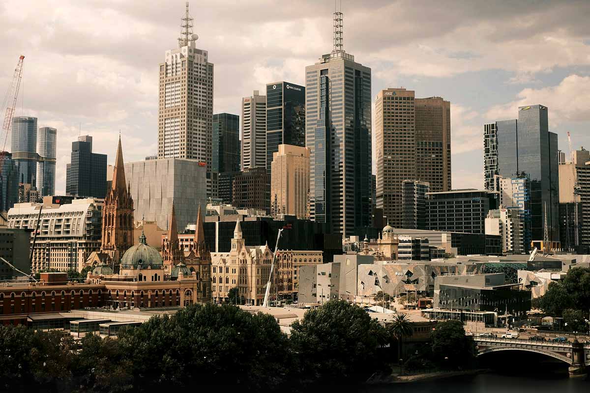 Negative gearing reforms back on agenda as budget pressures mount
